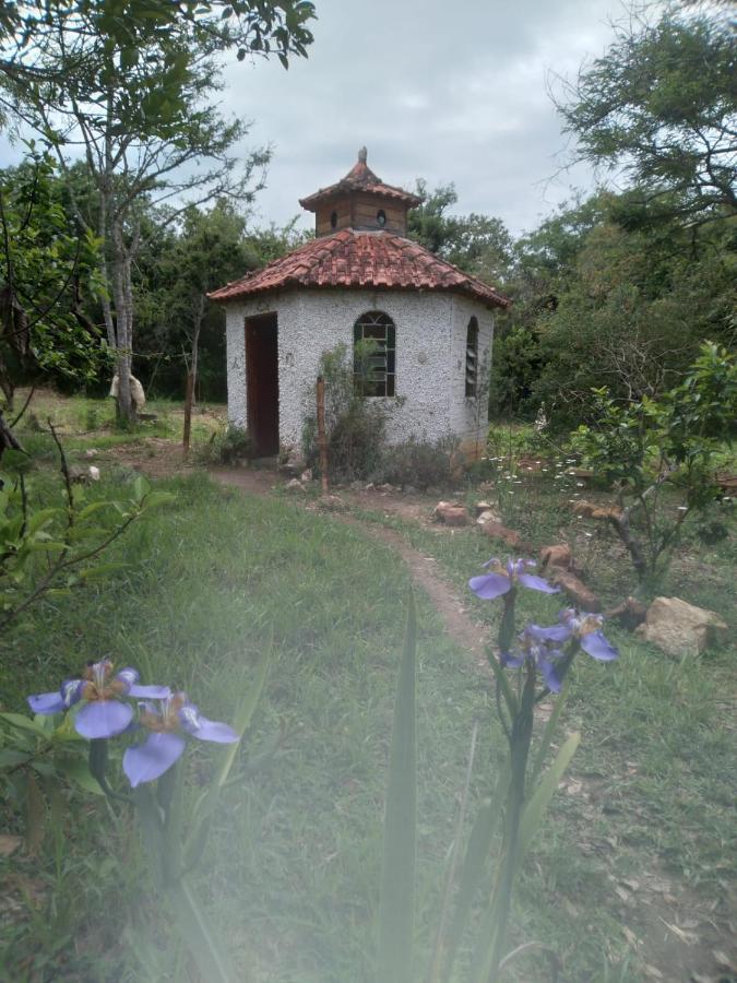 Sitio Porta Das Aguas Hotel Каксамбу Екстериор снимка